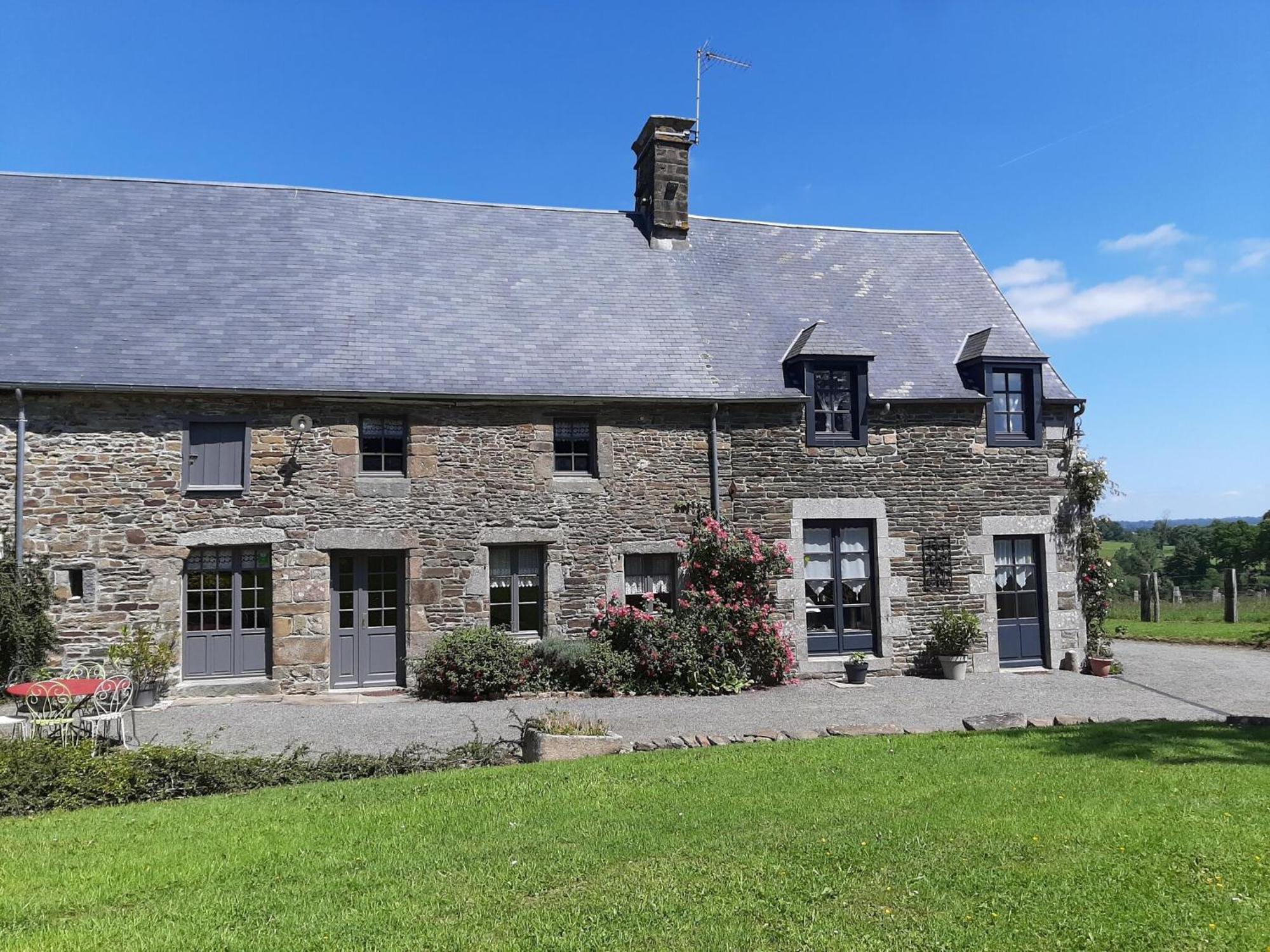 Holiday Home Close To Normandy Montaigu-les-Bois 外观 照片