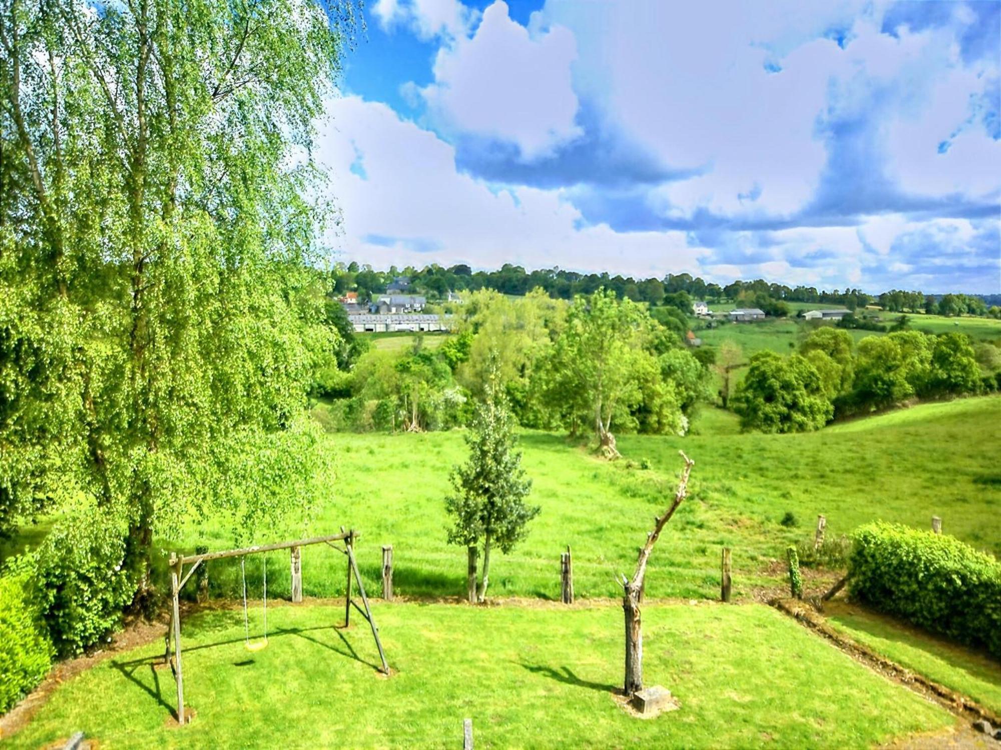 Holiday Home Close To Normandy Montaigu-les-Bois 外观 照片